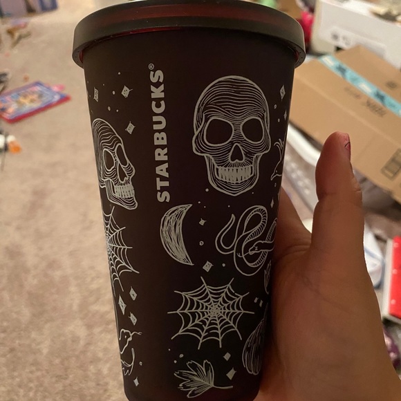 *SOLD* Starbucks Halloween 2019 Skull Tumbler - Picture 9 of 11